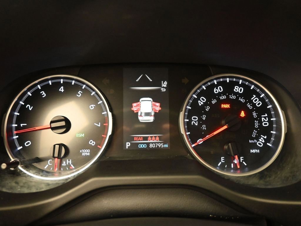 Used 2020 Toyota RAV4 XLE w/ Convenience Package FWD image 19