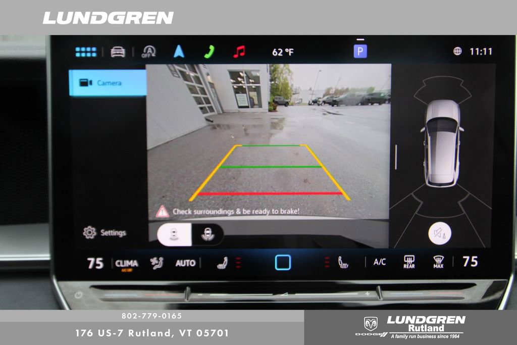 Used 2025 Volkswagen Tiguan SE w/ Panoramic Sunroof Package AWD/4WD image 28