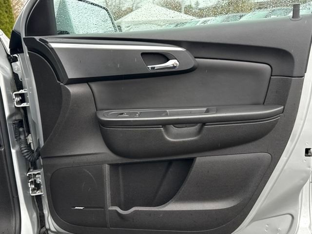 Used 2012 Chevrolet Traverse LT image 25