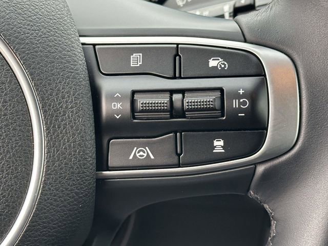 Used 2025 Kia K5 GT-Line image 12