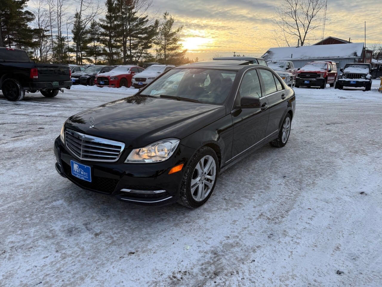 Used 2013 Mercedes-Benz C 300 4MATIC Sedan image 2