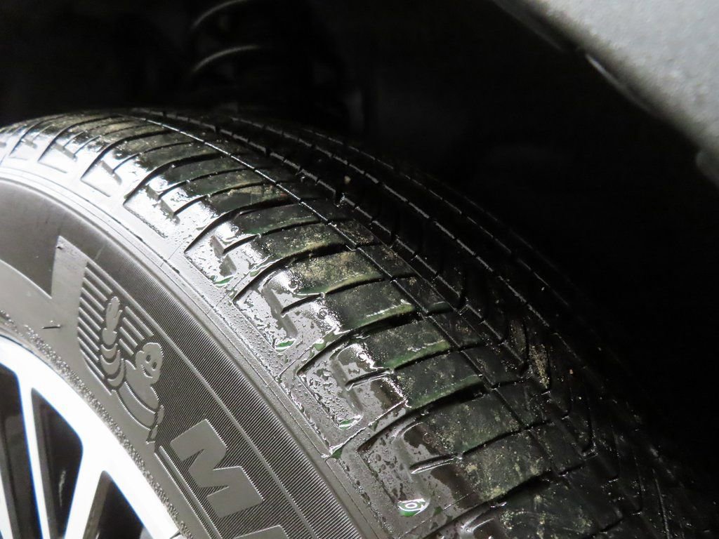 Used 2023 Ford Escape SE image 7