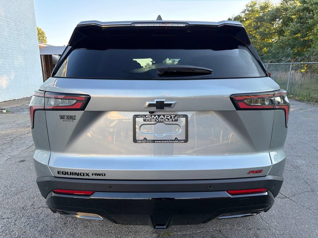 New 2027 Chevrolet Equinox RS w/ Convenience Package III AWD/4WD image 3