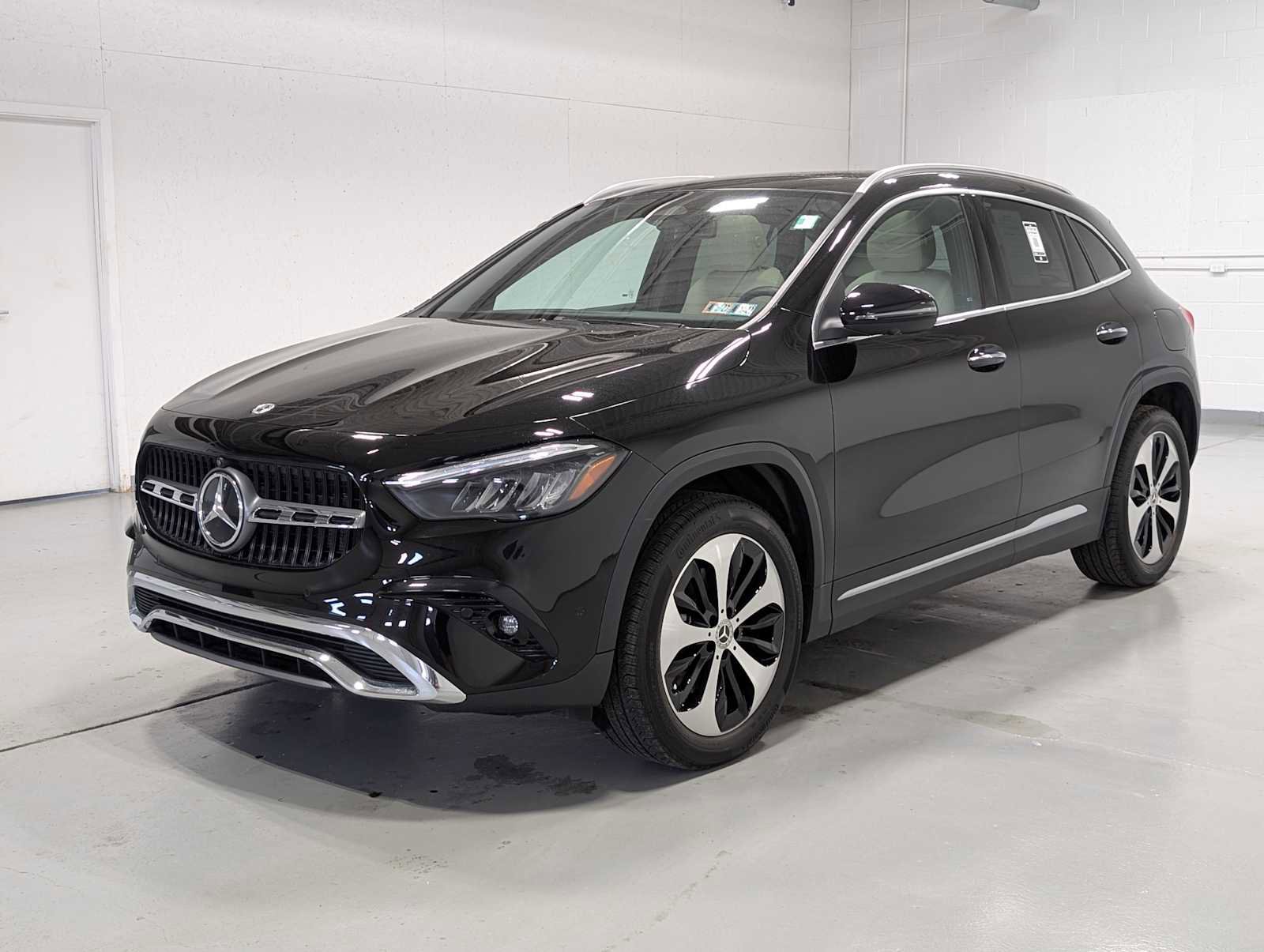 Certified 2026 Mercedes-Benz GLA 250 4MATIC image 1