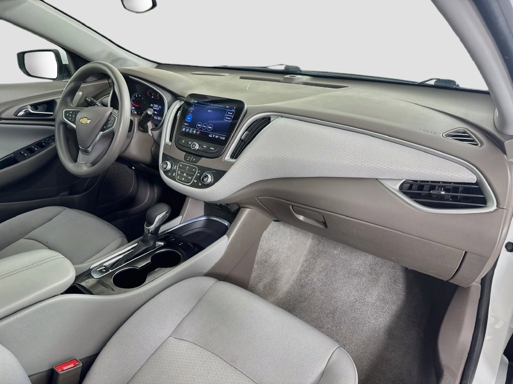 Used 2024 Chevrolet Malibu LT FWD image 28