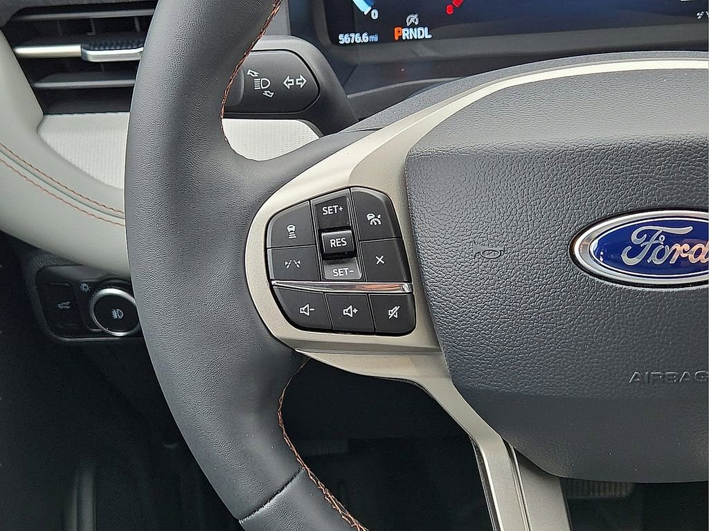 Used 2026 Ford Explorer Active w/ Active Comfort Package image 19