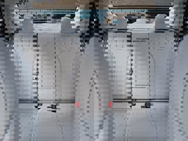 New 2026 Hyundai Elantra Limited image 12