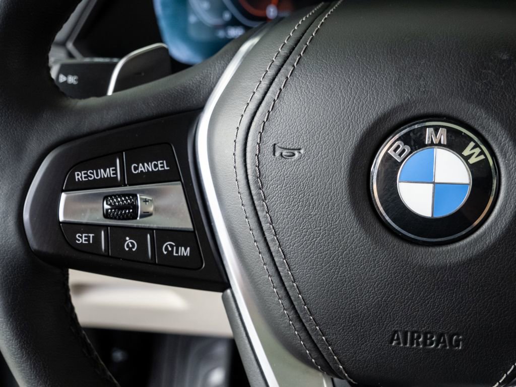 Used 2022 BMW X5 sDrive40i w/ Premium Package image 9