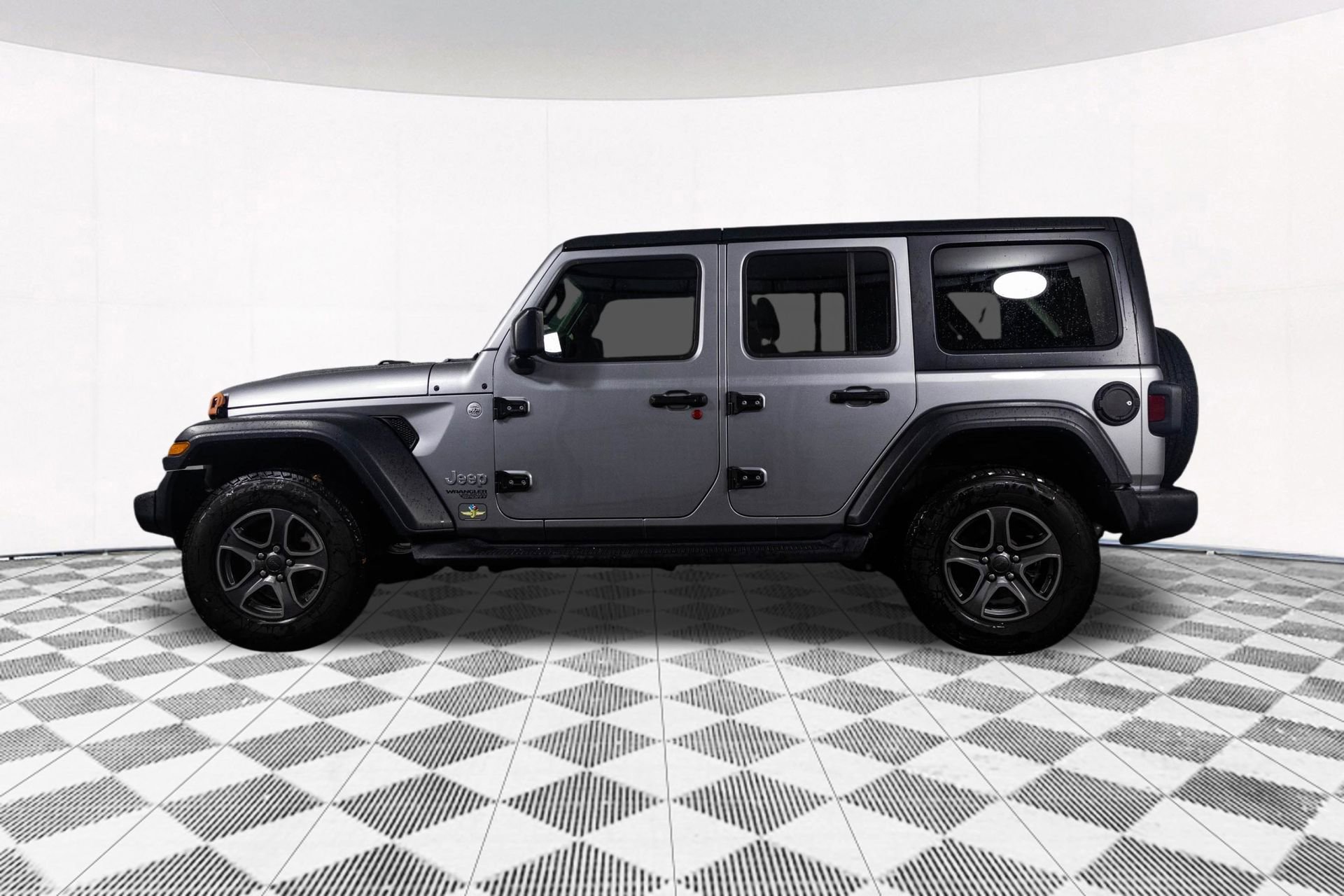 Used 2018 Jeep Wrangler Unlimited Sport S image 11