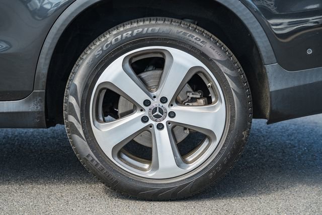 Used 2020 Mercedes-Benz GLC 300 4MATIC image 18