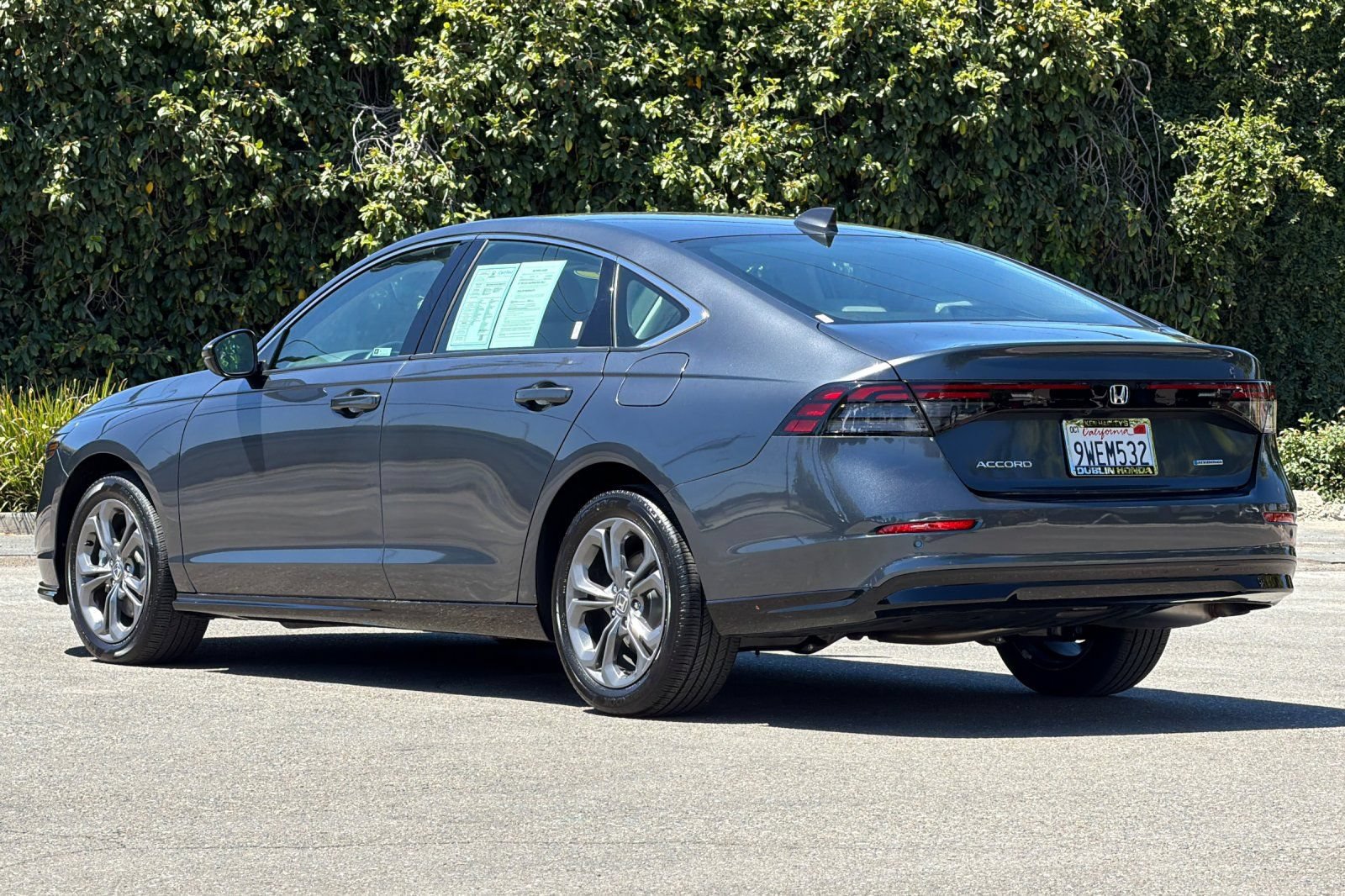 Used 2025 Honda Accord EX-L image 6