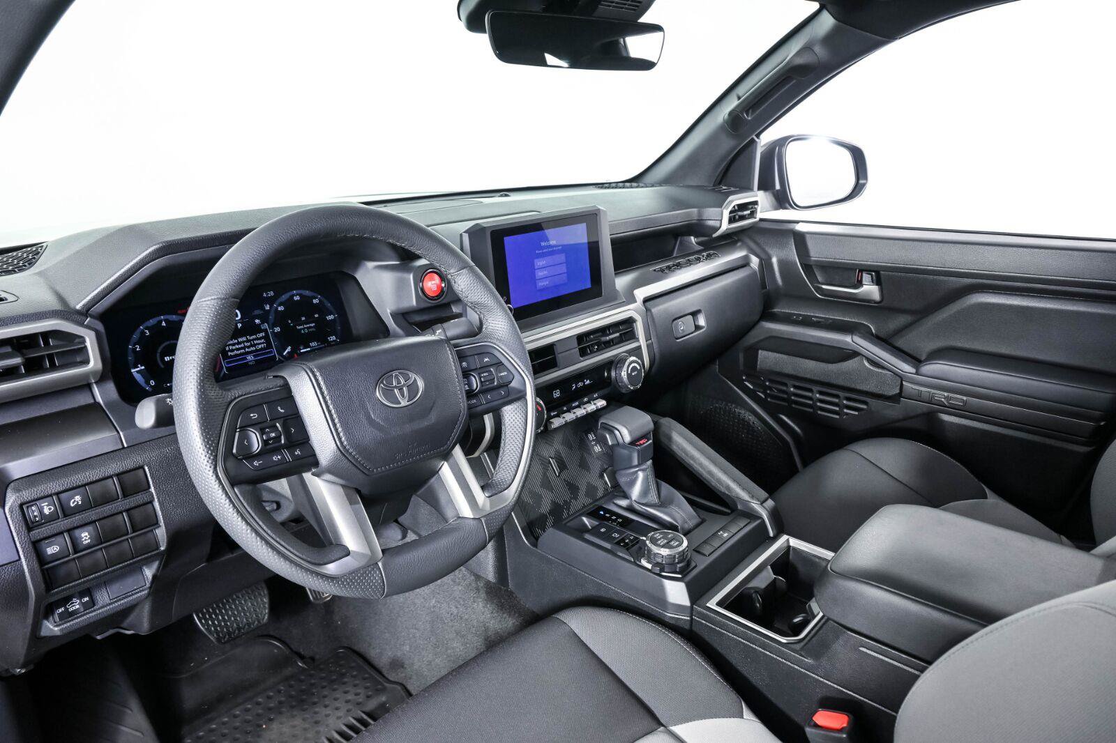 Used 2025 Toyota Tacoma TRD Off-Road AWD/4WD image 4