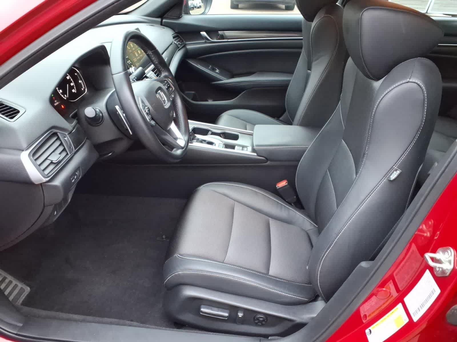 Used 2018 Honda Accord Sport image 14