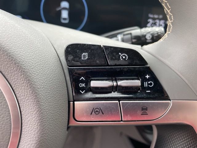 Used 2023 Hyundai Elantra SEL w/ Convenience Package FWD image 16
