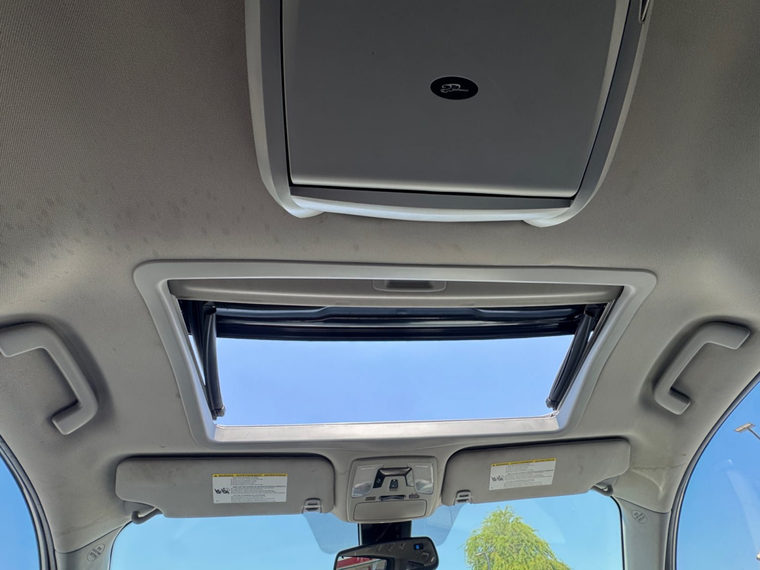 Used 2018 Toyota Sienna XLE w/ XLE Navigation Package FWD image 24