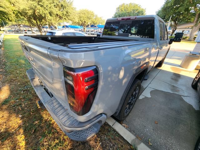 Used 2024 GMC Sierra 2500 AT4 w/ AT4 Preferred Package AWD/4WD image 6
