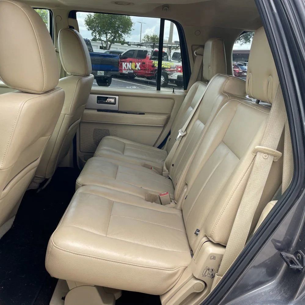 Used 2015 Ford Expedition Limited w/ Equipment Group 301A AWD/4WD image 24