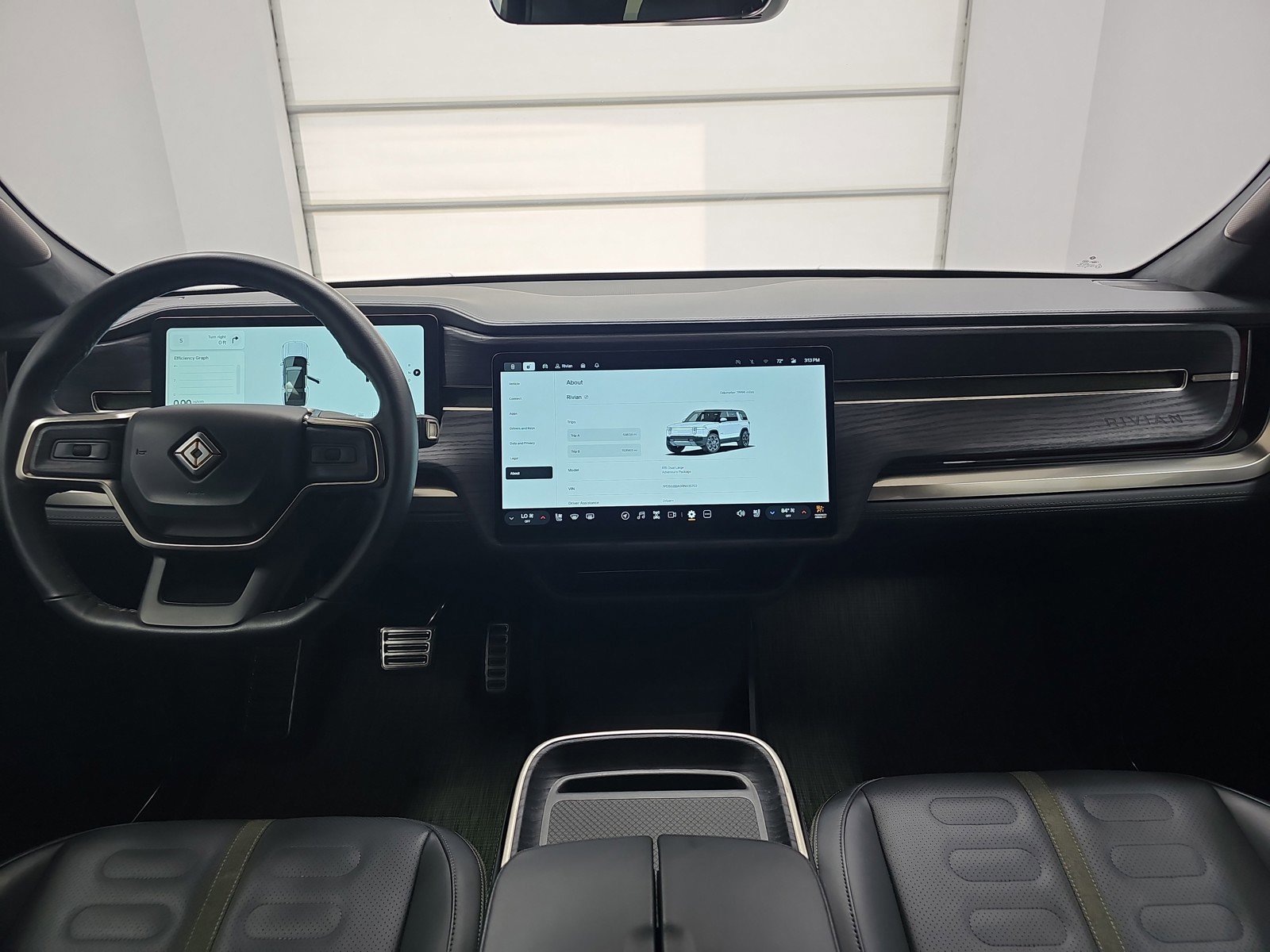 Used 2024 Rivian R1S Adventure AWD/4WD image 27