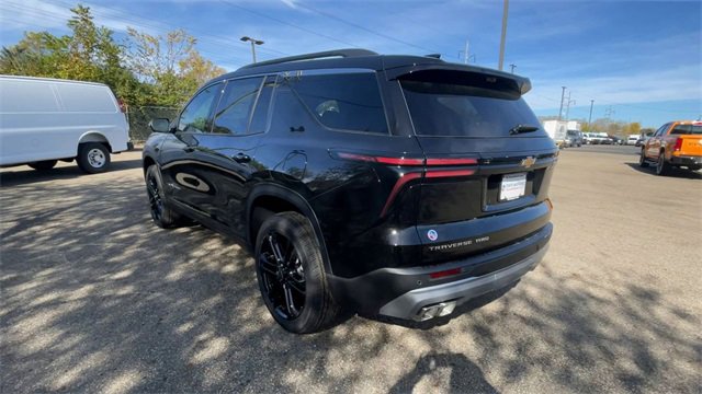 New 2026 Chevrolet Traverse LT w/ Driver Confidence Package image 8