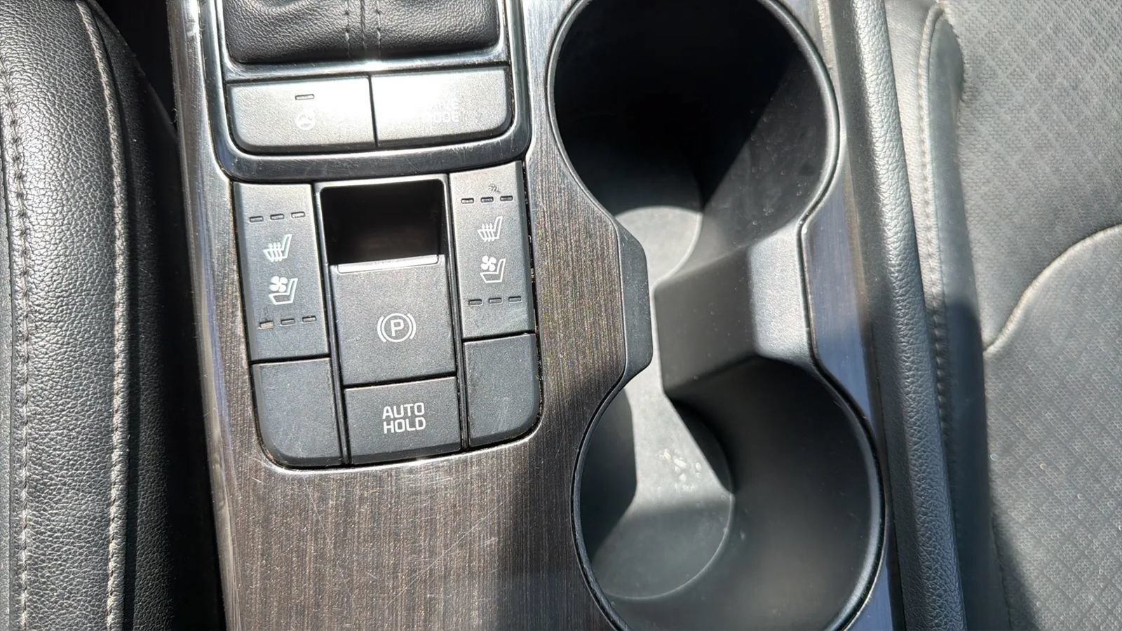 Used 2020 Kia Optima Premium FWD image 25