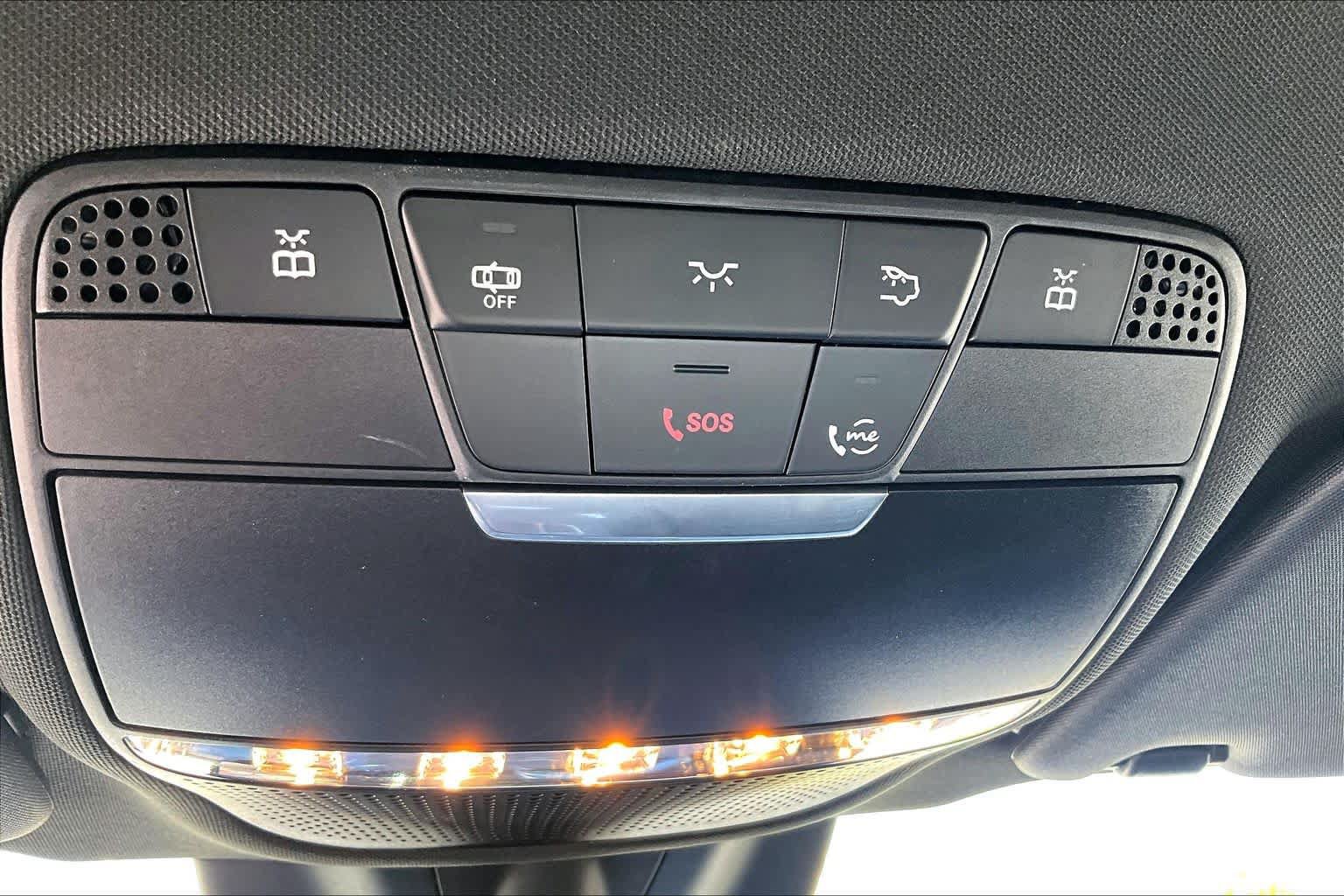 Used 2022 Mercedes-Benz GLC 300 4MATIC image 34