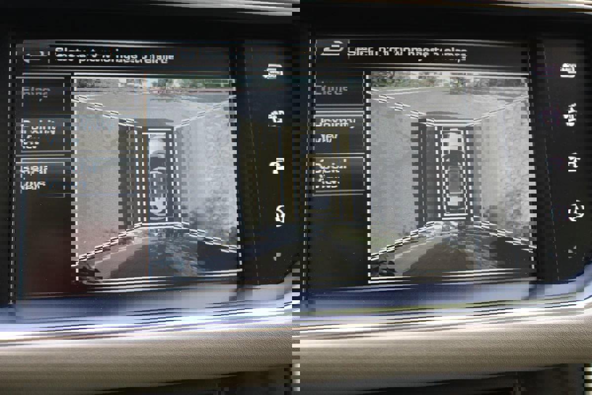 Used 2016 Land Rover Range Rover Supercharged AWD/4WD image 54