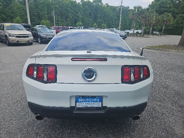 Used 2010 Ford Mustang GT Premium RWD image 4