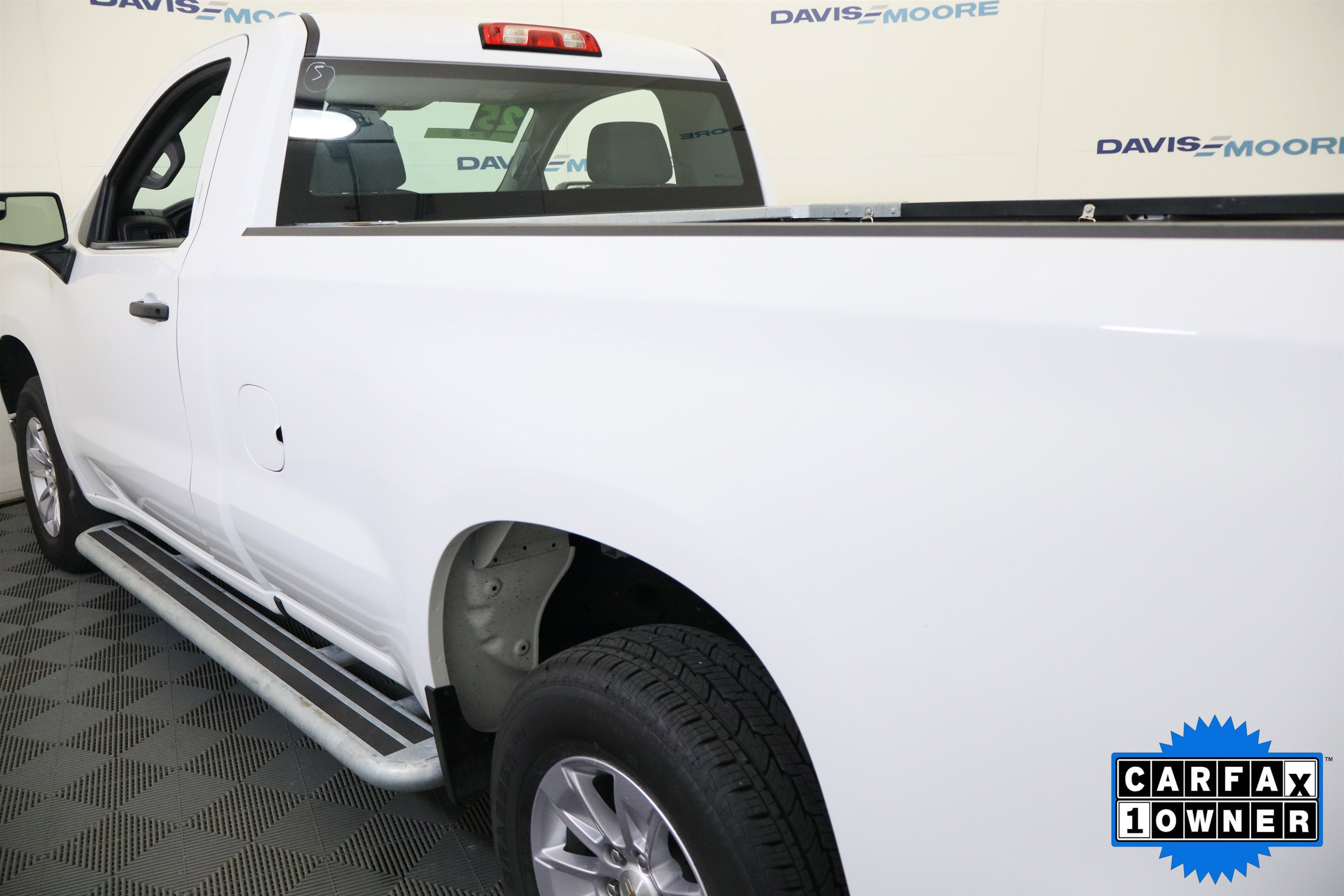 Used 2025 Chevrolet Silverado 1500 W/T RWD image 11