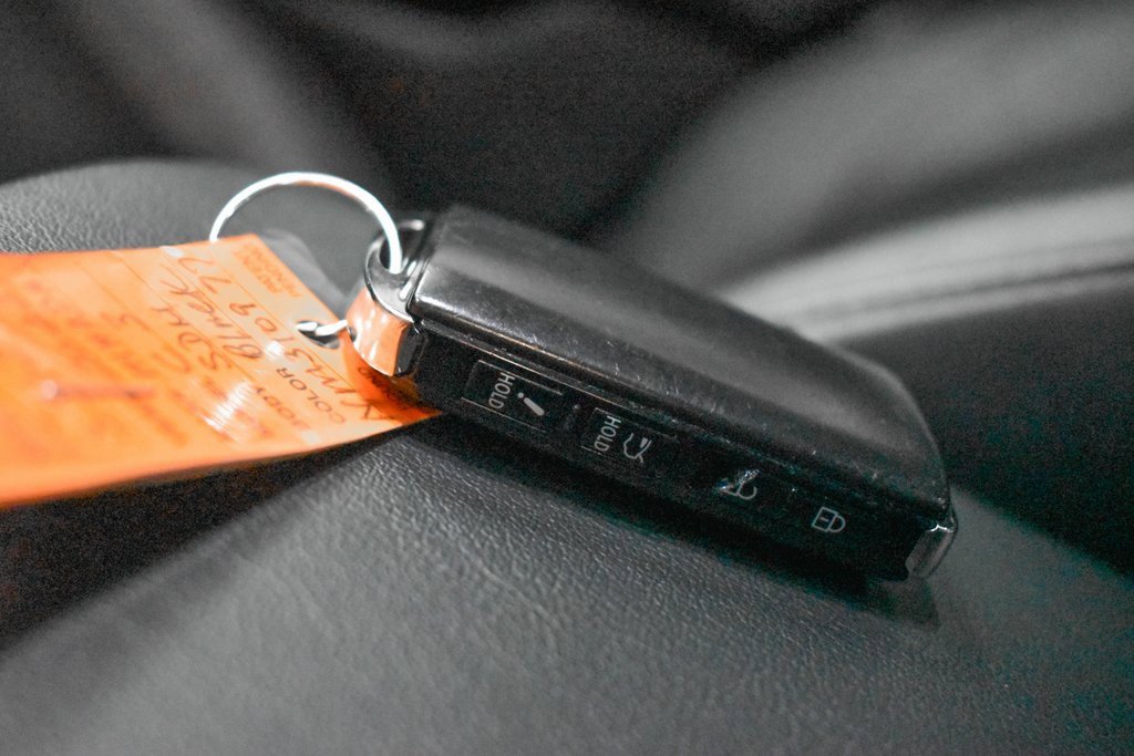 Used 2022 MAZDA MAZDA3 s image 24