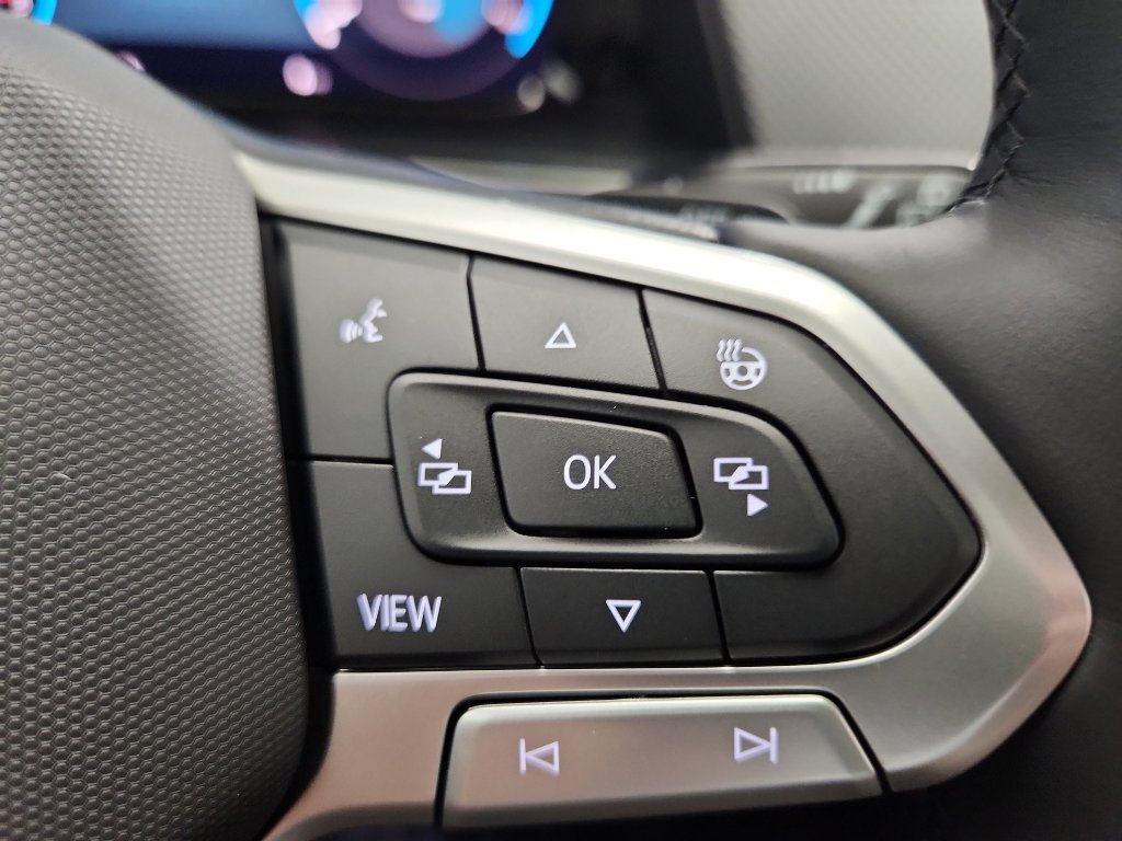 New 2026 Volkswagen Atlas Cross Sport SEL Premium R-Line image 16