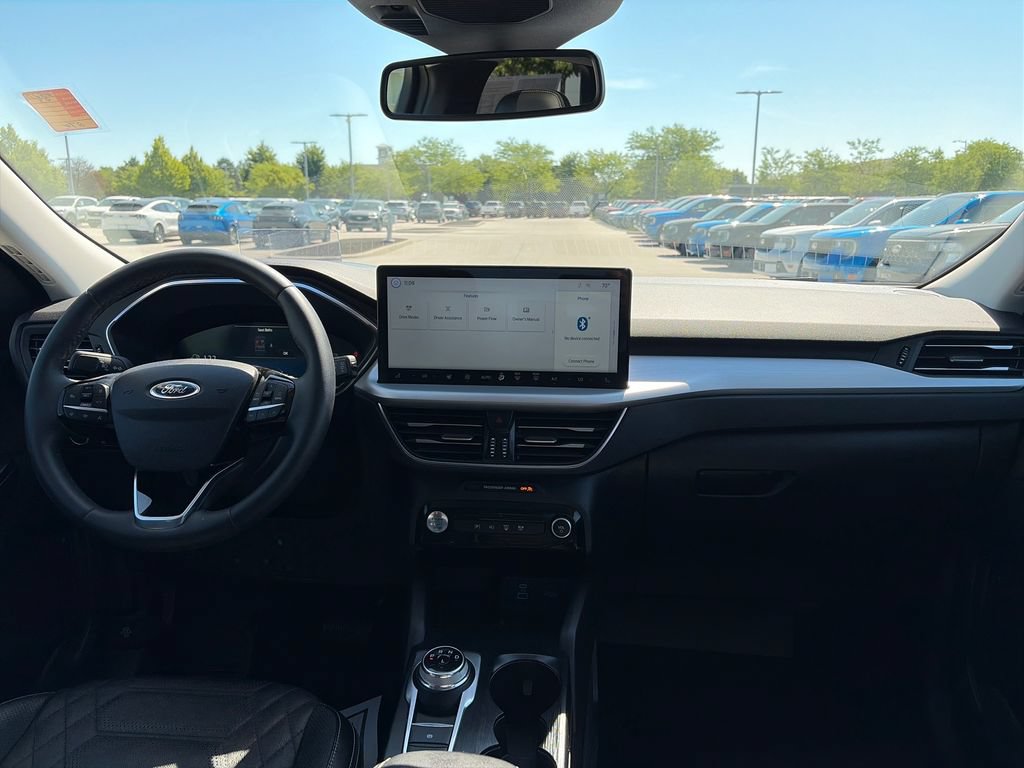 Used 2023 Ford Escape Platinum w/ Premium Technology Package AWD/4WD image 37