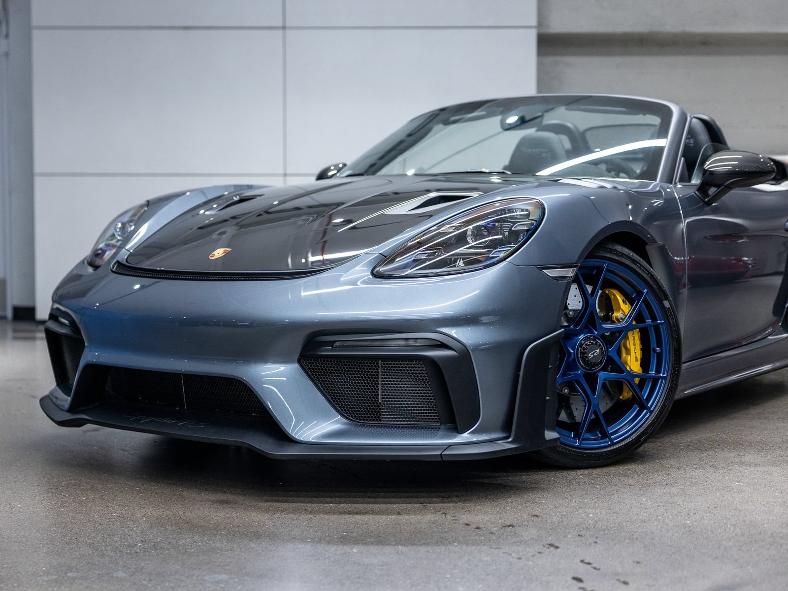 Certified 2025 Porsche 718 Boxster Spyder RS w/ Weissach Package RWD image 23