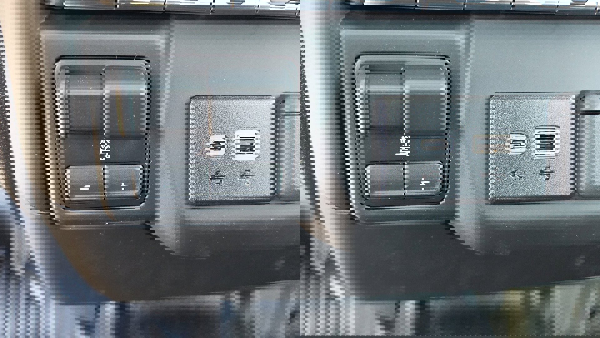 New 2025 GMC Sierra 2500 Pro w/ 1SA Pro Safety Plus Package image 24