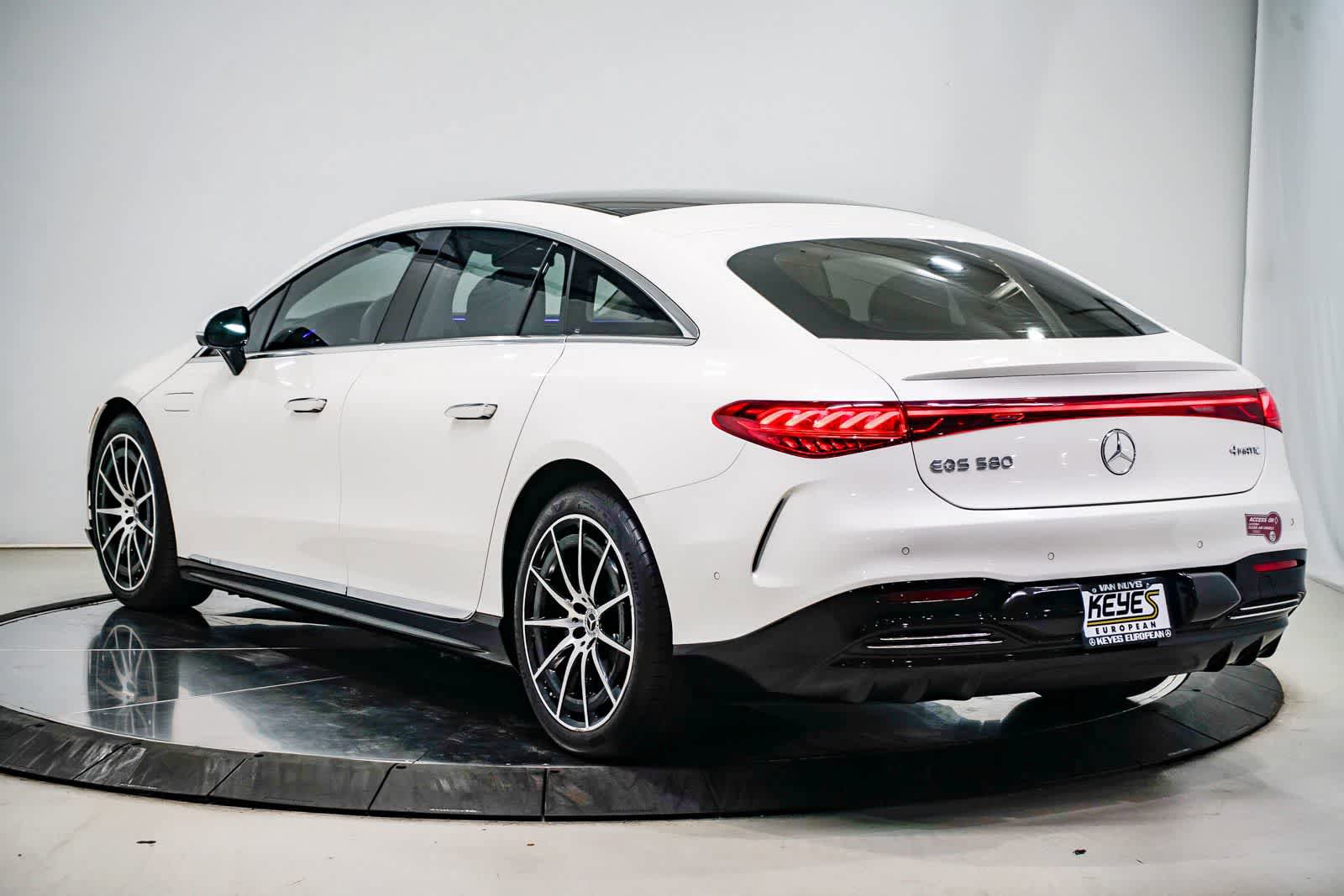 Certified 2023 Mercedes-Benz EQS 580 4MATIC Sedan image 2