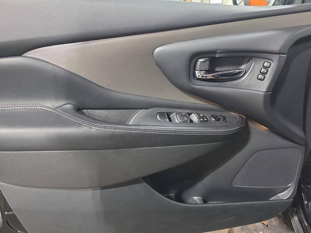 Used 2024 Nissan Murano SL image 28