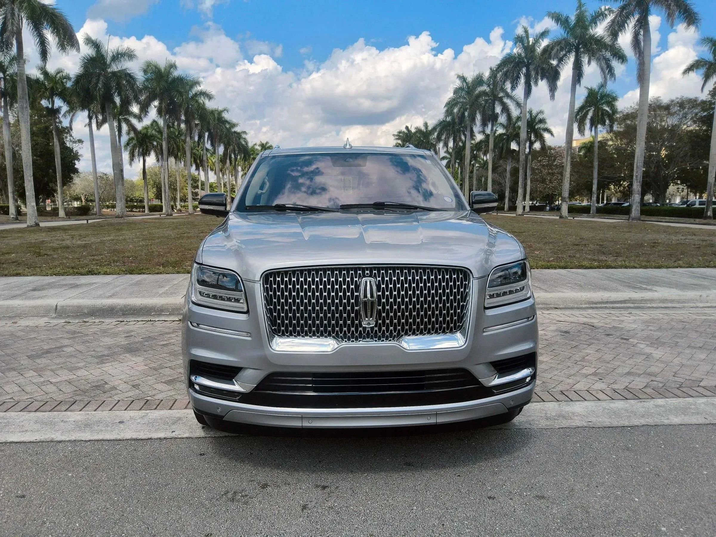 Used 2020 Lincoln Navigator Reserve w/ Equipment Group 201A Reserve RWD image 2