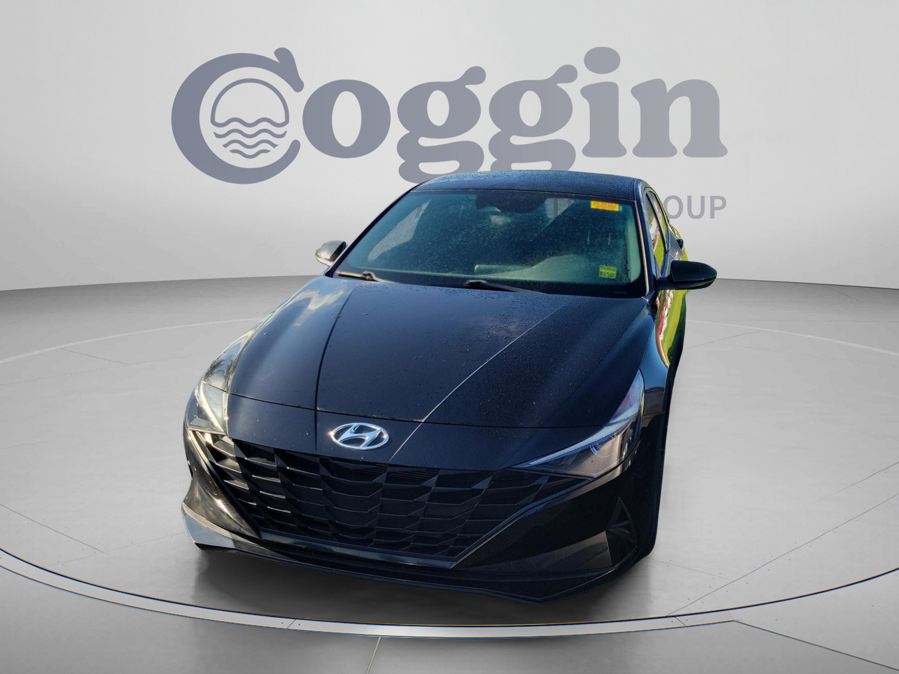 Used 2022 Hyundai Elantra SEL FWD image 2