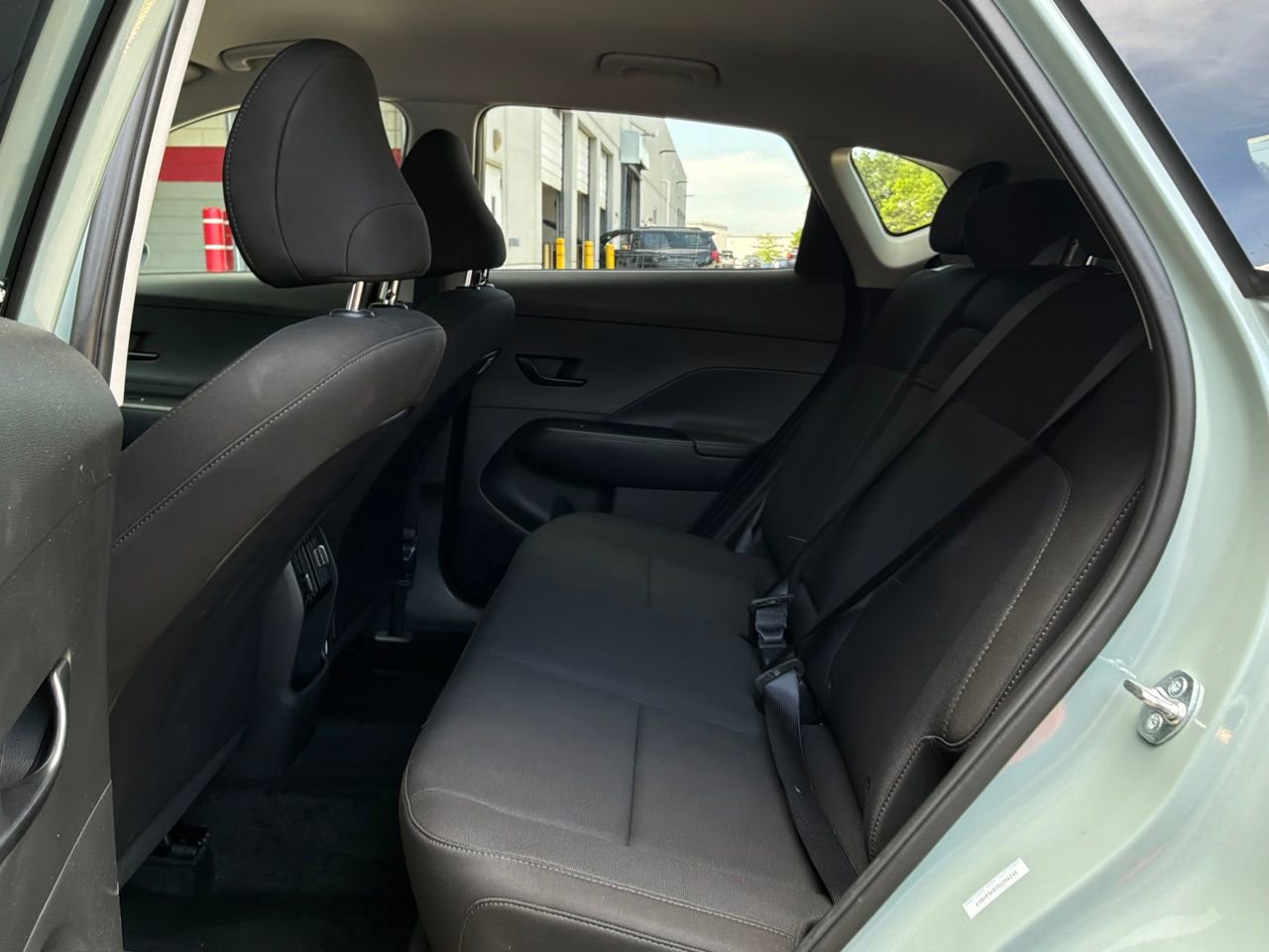 Used 2025 Hyundai Kona SEL FWD image 11