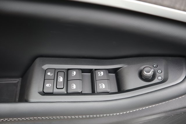 New 2025 Jeep Grand Cherokee L Limited image 10