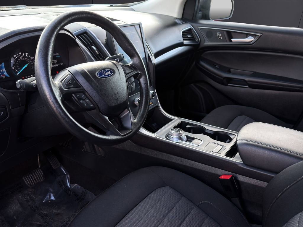 Used 2024 Ford Edge SE image 12