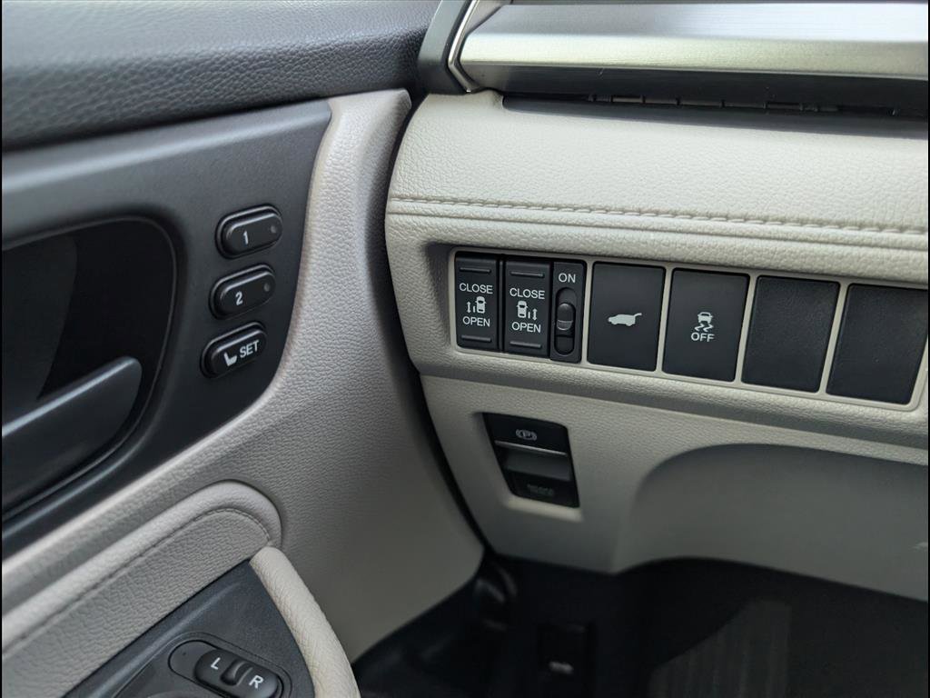 New 2026 Honda Odyssey EX-L image 14