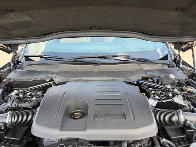 Certified 2024 Land Rover Discovery Metropolitan Edition AWD/4WD image 19