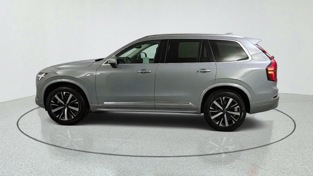 Certified 2026 Volvo XC90 B5 Core AWD/4WD image 4