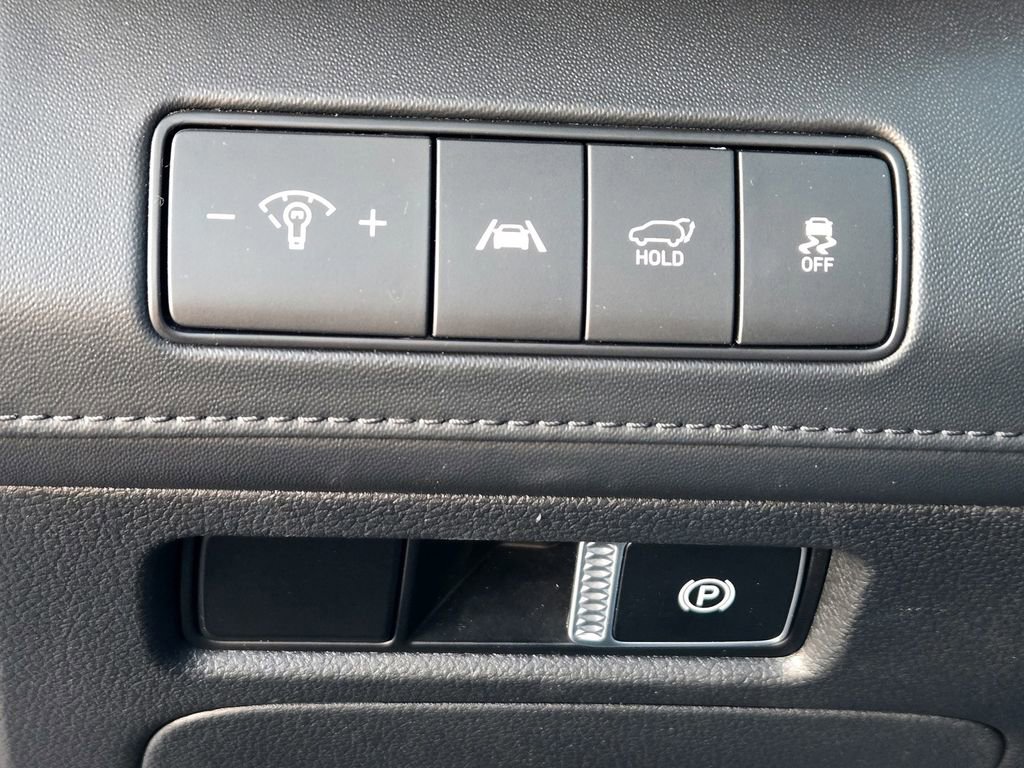 Used 2023 Hyundai Santa Fe Limited image 25