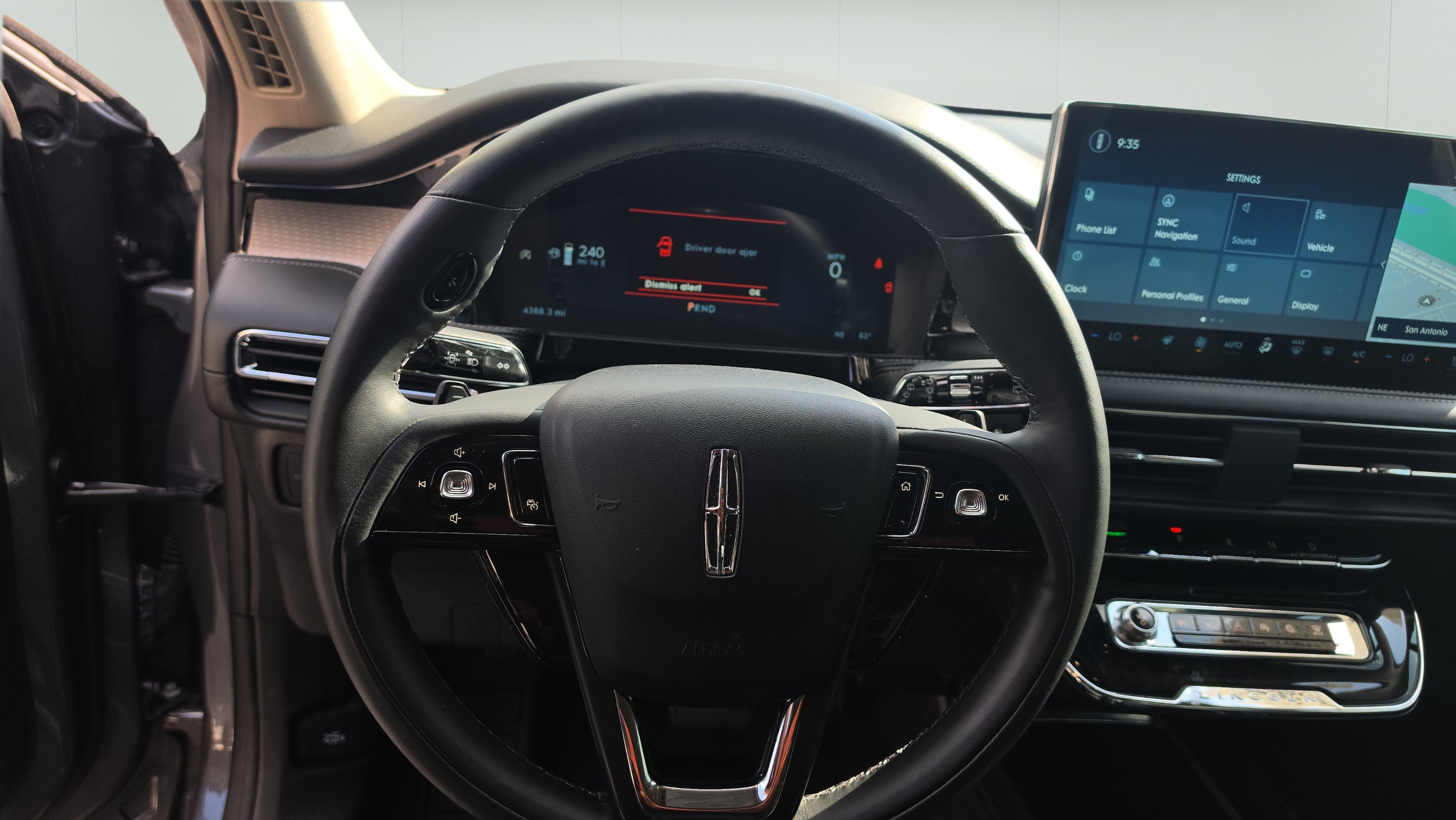 New 2026 Lincoln Corsair Reserve FWD image 11