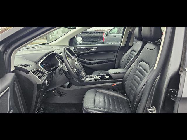Used 2017 Ford Edge SEL w/ Equipment Group 201A image 14