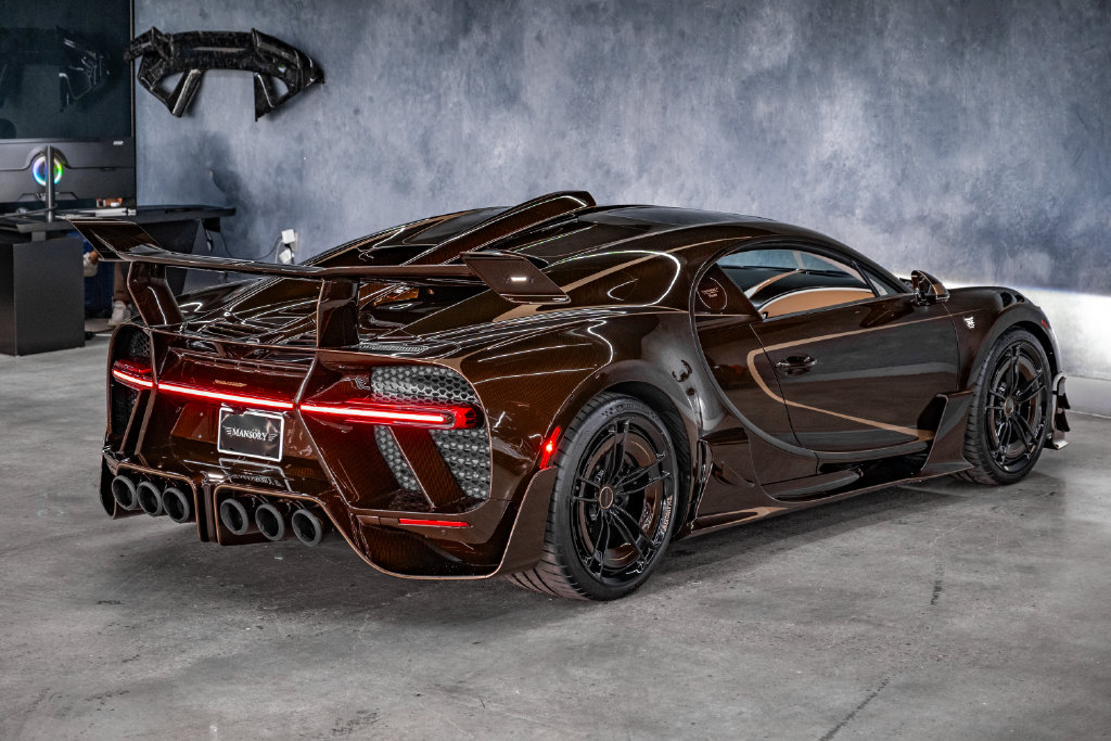 Used 2020 Bugatti Chiron AWD/4WD image 25