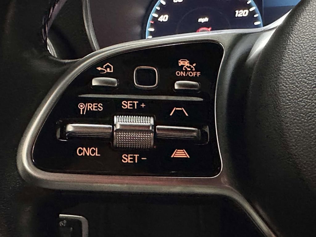 Used 2022 Mercedes-Benz GLC 300 4MATIC image 19