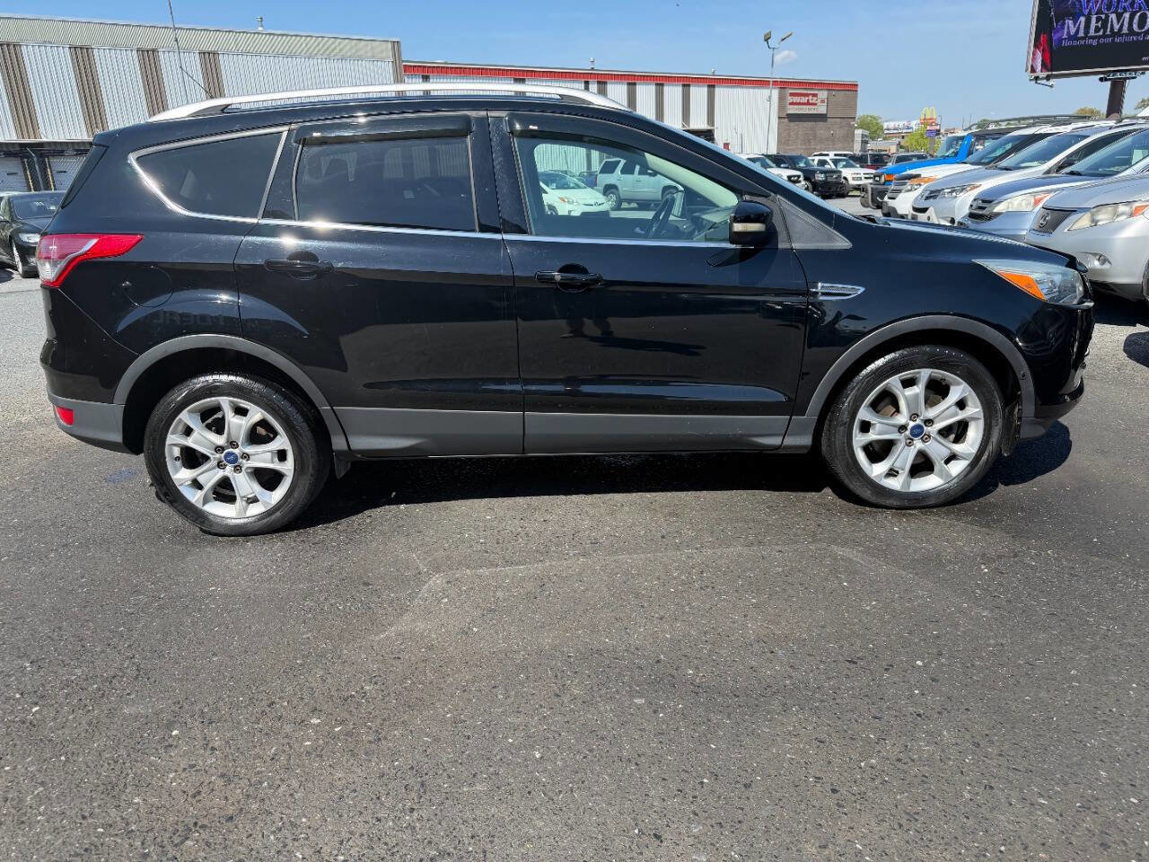 Used 2016 Ford Escape Titanium w/ Equipment Group 301A AWD/4WD image 7