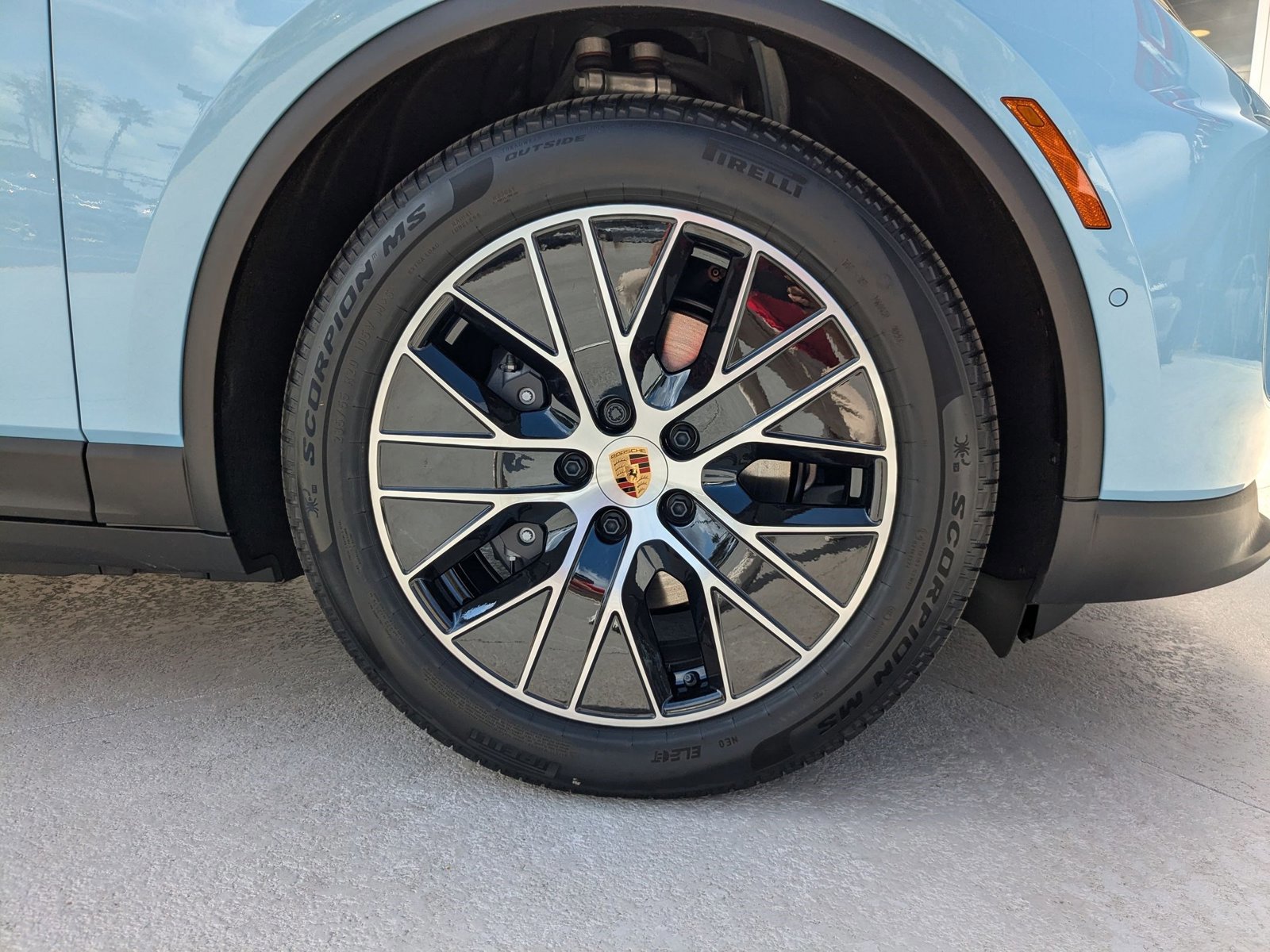New 2025 Porsche Macan Electric RWD image 24